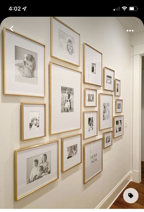 Family Photo Gallery Wall, Hallway Gallery Wall, Photowall Ideas, Gallery Wall Design, Family Gallery Wall, Picture Gallery Wall, Gallery Wall Layout, Family Photo Wall, Perfect Gallery Wall