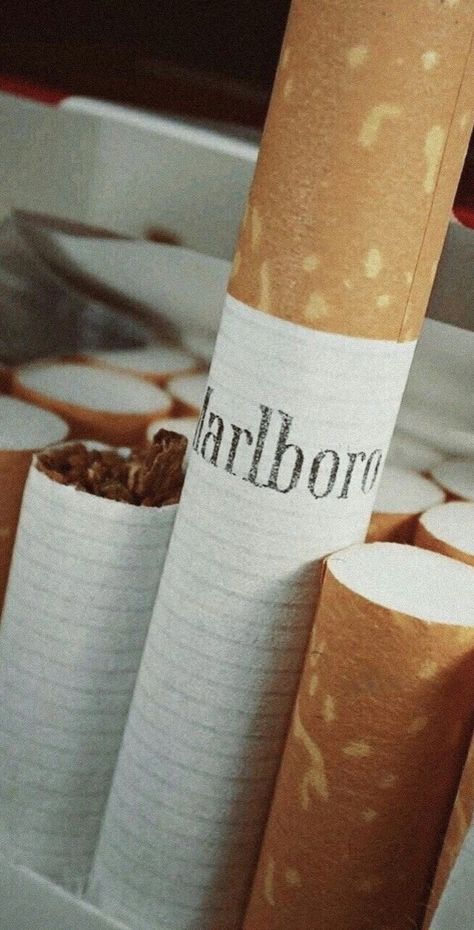 Mảlboro Aesthetic, Mảlboro Wallpaper, Black Hd Wallpaper Iphone, Black Hd Wallpaper, Cigars And Whiskey, Puff And Pass, Alam Yang Indah, Cool Wallpaper, No Se