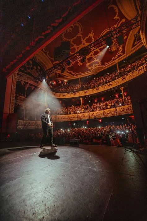 Theatre Academia, Theatre Aesthetic, Theatre Pictures, Fantasy Story Ideas, A Night At The Opera, Dream Theater, Dream Music, Drama Theatre, Lewis Capaldi