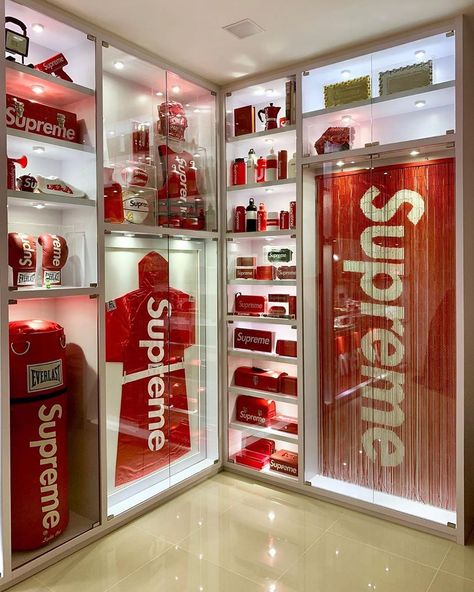 Supreme Home Decor, Supreme Aesthetic, Star Fits, Outfit Drip, Supreme Store, Supreme Collection, Supreme Furniture, Supreme Art, Supreme Clothing