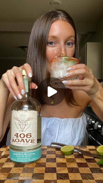 Colette’s Cocktails on Instagram: "spicy coconut margs, you legit can’t get a more flawless summer cocktail?!?! 🌴🍈🥥🌶️🍍🌞🍹

•start by rimming a glass with tajin and setting aside in the freezer
•muddle 2 slices of jalapeño with 1 oz freshly squeezed lime juice
•add 2 oz @406agave tequila 
•add .5 oz orange liqueur
•add .25-.75 oz (depending how sweet you want it) cream of coconut
•add ice and shake
•strain into rimmed glass and garnish with lime and jalapeño
•optional: top with additional tajin
•enjoy!!!

#406agave #tequila #tequilarecipes #tequilacocktails #easycocktails #tequiladrink #creamofcoconut #coconutcocktails #spicycocktails" Cocktails With Tajin, Jalapeno Limeade Margarita, 21 Seeds Cucumber Jalapeno Tequila, Trader Joe’s Jalapeño Limeade Margarita, Tequila Reposado Cocktails, Cream Of Coconut, Orange Liqueur, Tequila Drinks, Tequila Cocktails