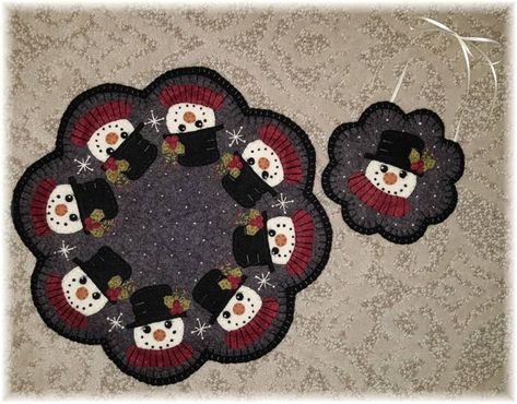 Wool Applique Kits, Penny Rug Patterns, Wool Applique Patterns, Pretty Candle, Special Christmas Gift, Penny Rug, Applique Kit, Candle Mat, Hand Embroidery Kit