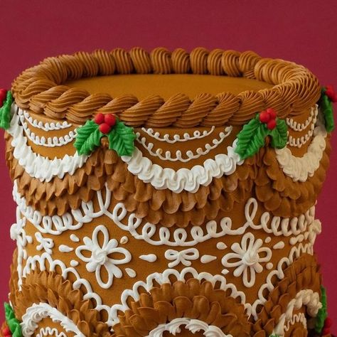 Whole Foods Cake, Holiday Cake Decorating, Whipped Cream Cheese Frosting, Christmas Themed Cake, Gourmet Cakes, Christmas Cake Designs, Christmas Cake Decorations, Xmas Cake, Winter Cake