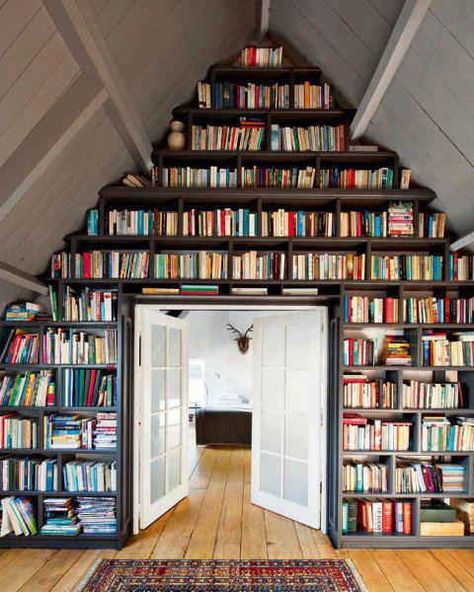 Creative storage solutions. | The 23 Best Parts Of Being A Book Lover Astral Temple, Cabin Library, Apartemen Studio, Lots Of Books, Creative Bookshelves, Bibliotheque Design, Cozy Life, Home Library Design, Bookcase Wall