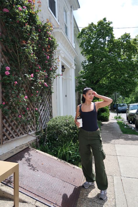 Aritzia Cargo Pants Outfit, Aritzia Cargo Pants, Dior Bag Outfit, Aritzia Cargo, Spring Outfit Idea, Cargo Pants Outfits, Bag Outfit, Cargo Pants Outfit, Dior Saddle