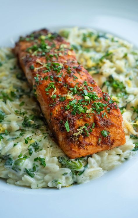 Salmon Orzo Recipe, Dinner Ideas Salmon, Orzo Side, Broccoli Orzo, Salmon Broccoli, Spinach Orzo, Salmon Fillet Recipes, Spicy Spaghetti, Recipe Broccoli