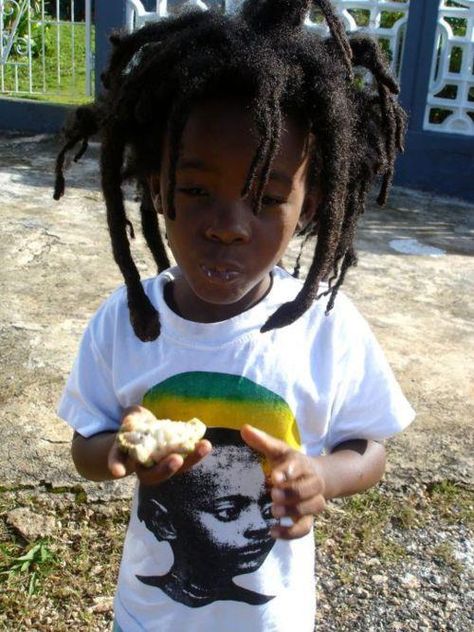 Mini me rasta. Free Form Locs, Freeform Dreads, Freeform Locs, Hair Like Wool, Rastafarian Culture, Twisted Hair, Dreads Styles, Dreadlock Hairstyles, We Are The World