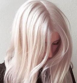 Pearl Blonde, White Blonde Hair, Bleach London, Ice Blonde, Blonde Hair Looks, Bleach Blonde, Platinum Blonde Hair, Pastel Hair, Beauty Ideas