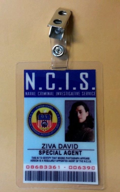 Agent Costume, Gibbs Ncis, Ncis Cast, Ziva David, Pauley Perrette, Passport Pictures, Apple Gift Card, Passport Online, Doctor Picture