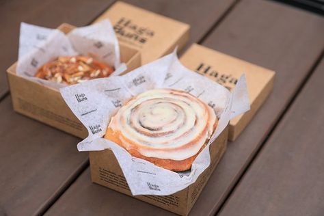 HAGA BUNS CINNAMON ROLLS, Curitiba - Menu, Prices & Restaurant Reviews - Tripadvisor Connamon Rolls, Cute Bakery, Baking Packaging, Bakery Menu, Food Photoshoot, Cafe Shop Design, Sweet Dishes Recipes, Dessert Boxes, Bakery Packaging