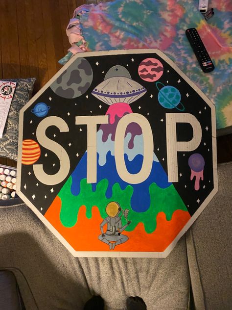 Stop Sign Art, Painting Ideas On Canvas Aesthetic, Regnul Animal, Trippy Drawings, Canvas Aesthetic, Trippy Painting, Hippie Painting, Simple Canvas Paintings, Cute Canvas Paintings