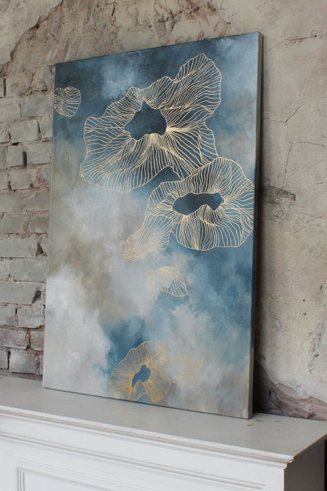 This original artwork, with its blue spots and flower-like elements, offers a modern and abstract style. Customizable in size and color, this painting is a unique expression of art. Elevate your space with the free-spirited charm of this exquisite creation. #AbstractEternity #HandmadeArt #AcrylicPainting Gold Jellyfish, Artbook Ideas, Abstract Art Fashion, Instagram Mural, Modern Wall Painting, Art Jellyfish, Modern Wall Paint, Ideas Cuadros, Jellyfish Painting