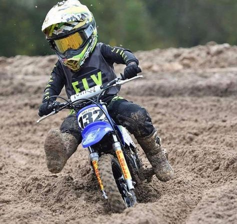 Motocross Baby, Baby Helmet, Dirt Bikes For Kids, Baby Milestones Pictures, Motocross Love, Image Moto, Bike Aesthetic, Baby Boy Swag, Biker Boys