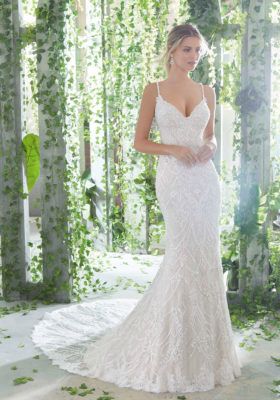 Sheath Wedding Dress Lace, Madeline Gardner, Western Wedding Dresses, Pnina Tornai, Wedding Dress Pictures, Dresses Mermaid, A Wedding Dress, Long Sleeve Wedding, Hollywood Glam