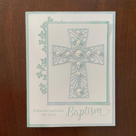 Card with light blue cross adorned with pearls overlaying light blue flowers. The sentiment congratulations on your baptism is below the cross. Christening Cards Handmade, Baptism Cards Handmade, Fawn Watercolor, Easter Cards Religious, Water Baptism, Catholic Baptism, Baptism Card, Baby Boy Baptism, Baptism Cards