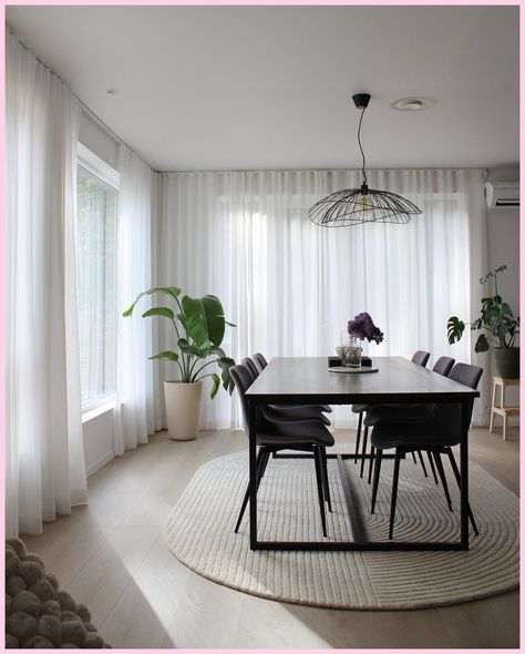 Sheer Curtain Dining Room, Sheer Curtains In Living Room, Dining Area Curtains, Sheer Curtains Kitchen, Dining Room Big Windows, Curtain In Dining Room, Wall To Wall Curtains In Living Room, Dining Room Sheer Curtain Ideas, Curtain Dining Room Ideas