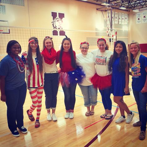 Merica Monday! Merica Monday Spirit Week, Merica Monday, Spirit Weeks, Spirit Week Outfits, Color Wars, Wacky Wednesday, Week Outfits, Hair Quiz, Homecoming Ideas