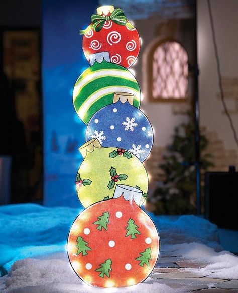 Christmas Chimney, Christmas Lawn Decorations, Grinch Decorations, Whoville Christmas, Outside Christmas Decorations, Christmas Cutouts, Grinch Christmas Decorations, Christmas Yard Art, Wooden Christmas Decorations