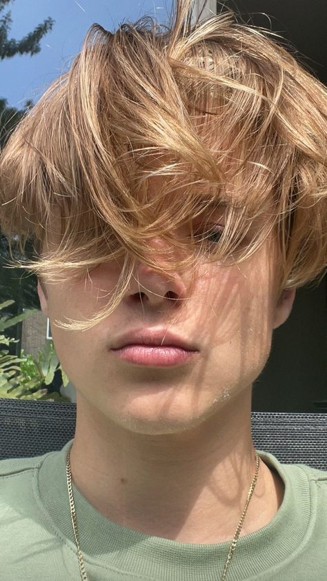 Insta: Markie <3 Dirty Blonde Hair With Highlights, Redeeming 6, Soft Blonde Hair, Cute Blonde Guys, Blonde Hair Boy, Dark Blonde Hair Color, Boys Of Tommen, Mens Hair Colour, Teenage Guys