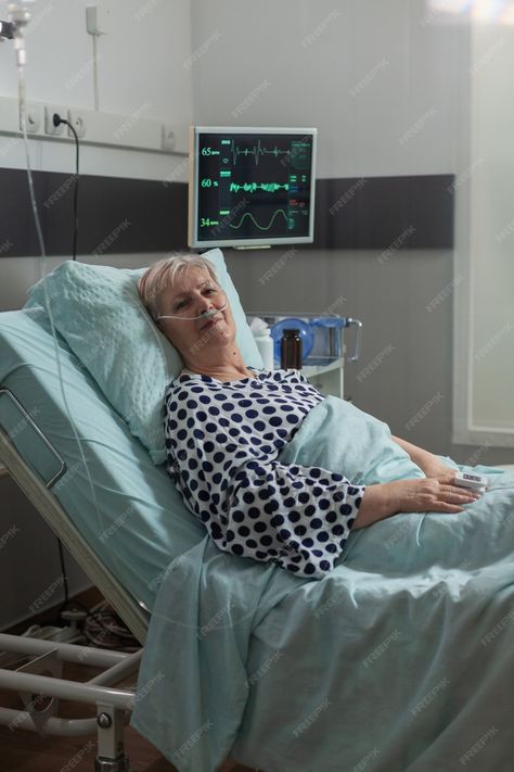 Sick Mom In Hospital, Sick Woman In Hospital Bed, Old Woman Picture, Sick Hospital Snapchat Stories, Medical Needle, Room Snapchat, Hospital Room Snapchat Stories, 60 Year Old Woman, Woman Smiling