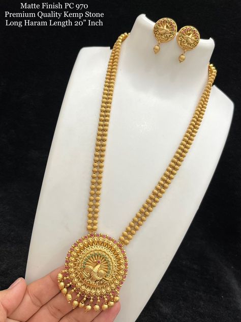 Rani Haar Long Necklaces Gold Indian Jewelry Jewellery Designs, Latest Gold Chain Designs For Women, Rani Haram Designs Gold, Gold Set Designs, Gold Rani Haar, Rani Haar Gold, Gold Set Design, Gurung Dress, Mens Bracelet Gold Jewelry