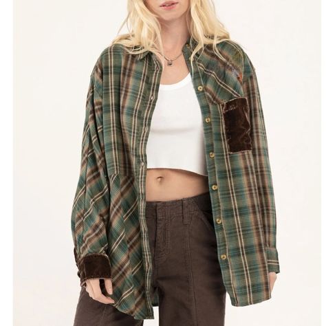 Urban Outfitters Flannel New With Tags In A Size Xs, Originally $68. Features Velvet Details, Button Up Closure And A Oversized Fit. Can Fit A Size Small As Well. Urban Outfitters Flannel, Patchwork Flannel, Womens Flannel, Pocket Embroidery, Nashville Style, Bdg Urban Outfitters, Flannel Women, Urban Outfitters Tops, Flannel Shirt