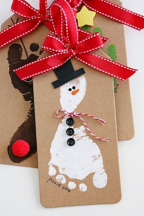 Snowman Footprint Christmas Ornament | Handprint and footprint Christmas Ornaments Footprint Christmas Ornaments, Diy Gifts For Christmas, Hand Print Art, Baby Christmas Crafts, Christmas Crafts For Toddlers, Footprint Crafts, Handprint Crafts, Preschool Christmas, Toddler Christmas