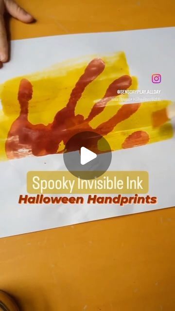 Skillmatics on Instagram: "We’re loving this Spooky Invisible Handprints activity from @sensoryplay.allday! 👻🌙  She shares the ingredients and steps for this perfect seasonal activity:  1️⃣ Add baking soda + warm water to a dish 2️⃣ Mix well, dip hand into the mixture, make a handprint on a piece of paper 3️⃣ Let dry completely  4️⃣ In a separate dish, mix hand sanitizer + turmeric 5️⃣ Paint over the now dry paper and watch the magic happen! 🔮🌕  ⚠️ She warns Turmeric will stain, so be careful not to get it on clothes or other surfaces!" Handprint Halloween Crafts For Kids, Halloween Handprint Crafts, Spooky Science, Halloween Science, Invisible Ink, Handprint Craft, Bible Time, Piece Of Paper, Halloween Prints