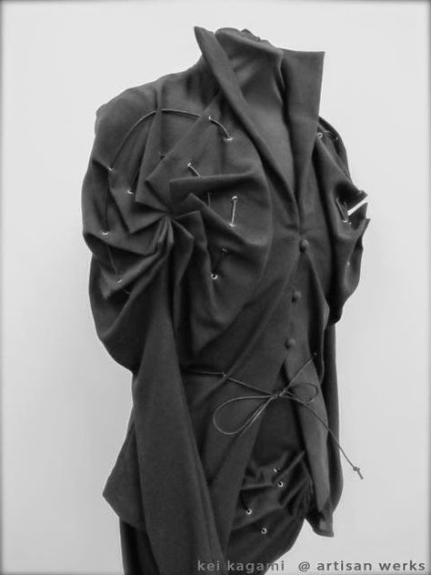 I recently happened upon a man by the name of Kei Kagami. Known for his shoe designs,        he was initially an architect. He decided to l... Fabric Manipulate, Kei Kagami, Sleeve Draping, Mode Origami, Draping Sleeve, Monday Morning Inspiration, Architectural Fashion, Fashion Draping, Origami Fashion