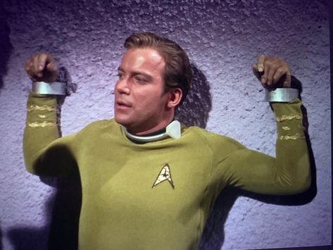 James T Kirk, Star Trek Movies, Star Trek Original, Starship Enterprise, Captain Kirk, William Shatner, Screen Caps, It Takes, Star Trek