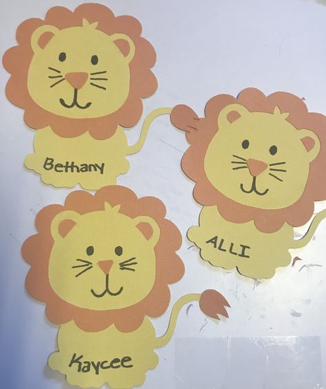 Lion Theme Classroom, Lion Bulletin Board Ideas, Reslife Door Decs, Dorm Door Decorations, Ra Door Decs, Ra Themes, Homecoming Spirit Week, Lion Craft, Kindergarten Decorations