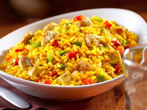 Cheesy Chicken and Yellow Rice Yellow Rice And Chicken, Brown Rice Casserole Recipes, Chicken And Yellow Rice Recipe, Goya Recipe, Yellow Rice Recipe, Chicken And Yellow Rice, Yellow Rice Recipes, Breakfast Desserts, Rice And Chicken