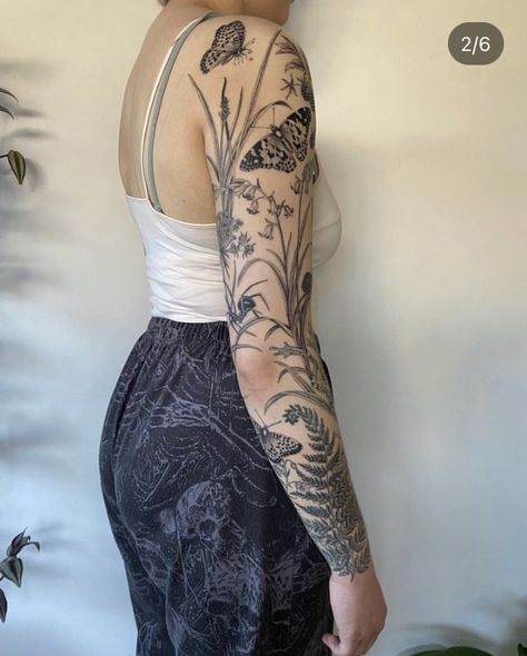 Botanical Tattoo Sleeve, Wildlife Tattoo, Tattoos Inspo, Insect Tattoo, Bug Tattoo, Upper Arm Tattoos, Vine Tattoos, Plant Tattoo, Botanical Tattoo