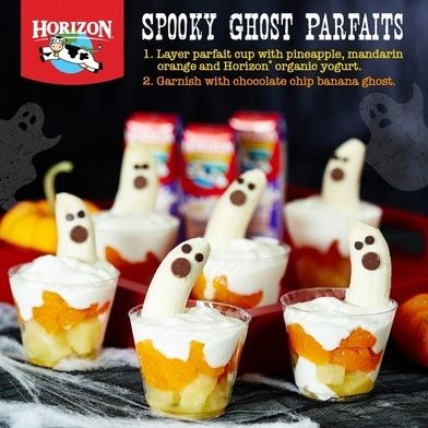 Try these delicious Ghost Parfaits for your kid's spooktacular Halloween! #HorizonSnacks #HorizonOrganic #trickortreat #Halloween #yummy #spookytreats Halloween Snacks Diy, Banana Ghosts, Halloween Parfait, Healthy Halloween Treats, Spooky Food, Peanuts Halloween, Healthy Halloween, Spooky Treats, Yogurt Parfait