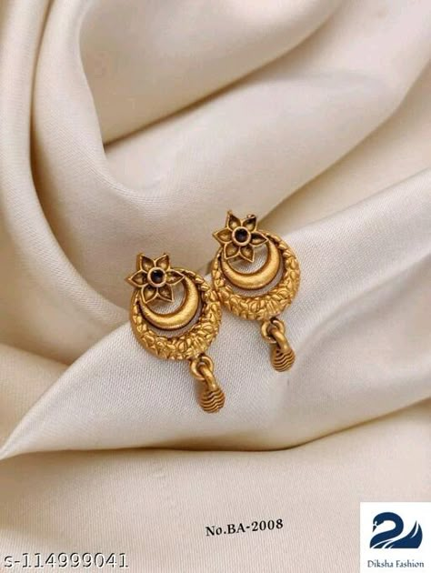 Small Jhumka Earrings Gold Indian, Simple Daily Wear Earrings Gold Indian, Gold Earrings Studs Daily Wear, Ear Rings Gold Indian Daily Wear, Daily Wear Gold Rings For Women, Daily Use Gold Earrings Indian, Silver Anklets Designs, Gold Earrings For Kids, Small Earrings Gold