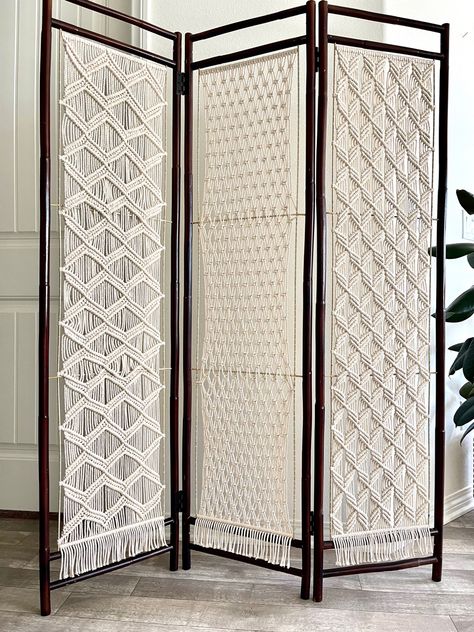 Make me an offer Macrame For Beginners, Wall Dividers, Macrame Room Divider, Diy Privacy Screen, Wall Partition Design, Macrame Room, Diy Room Divider, Macrame Wall Hanging Patterns, Macrame Curtain