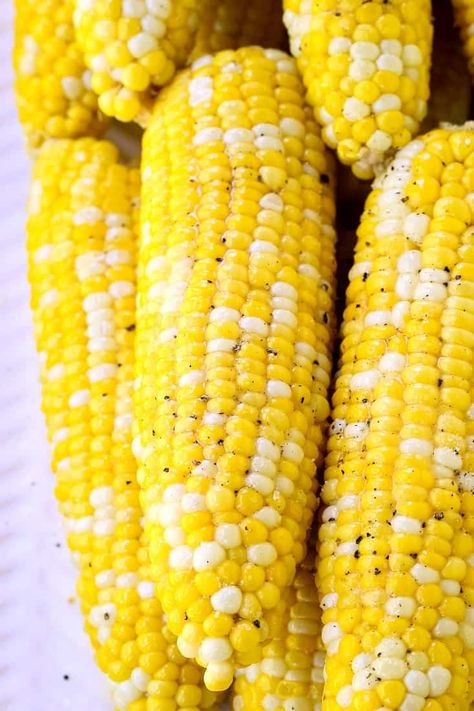 Roasted Corn On The Cob, Corn In The Oven, Corn Succotash, Oven Roasted Corn, Buffalo Chicken Pasta Salad, Corn Side Dish, Ear Of Corn, Easy Vegetable Side Dishes, Classic Potato Salad