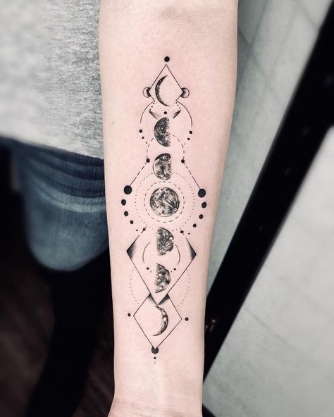 🌔🌓🌒🌑🌘🌗🌖Thank you so much for booking my design!#tattoo #tattooed #tattooer #tattooart #tattooist #tattooink #tattoos #tattoostyle #tattooideas #tattoodesign #tattooworkers #tattoowork #tattooartist #tattooart #dots #moonphases #space #geometry #geometric #moon #planet #fineline #finelinetattoo #black #blackink #art #artist #nyc #design  #Regram via @fantattoo531 Emma Tattoo, Moon Cycle Tattoo, Space Geometry, Geometric Moon, Moon Phases Tattoo, Black Art Tattoo, Moon Planet, Saved Tattoo, Kunst Tattoos