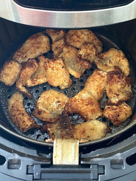 These Air Fryer Catfish Nuggets are soft and delicious on the inside and perfectly crispy on the outside! Use regular breadcrumbs or even almond flour to make these easy nuggets. Catfish Nuggets in the Air Fryer Don't you love easy recipes using the air fryer? It has become our favorite appliance for quickly cooking everything from chicken tenders to pancakes, without added oil. And it's great for making kid-friendly meals and appetizers. We love to serve these catfish nuggets with chopped ... Airfryer Catfish Recipe, Air Fryer Catfish Nuggets, Catfish Nuggets Recipes, Air Fryer Catfish, Fried Catfish Nuggets, How To Cook Catfish, Catfish Nuggets, Baked Catfish, Alfredo Sauce Recipe Homemade