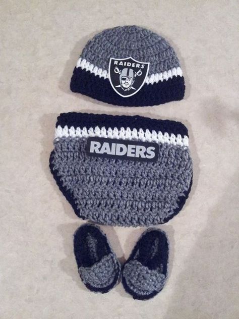 Crochet Raiders Beanie, Crochet Nfl Hats, Raiders Beanie, Football Wreaths, Crochet Football, Nfl Rams, Raiders Baby, Nfl Raiders, Crochet Beanies