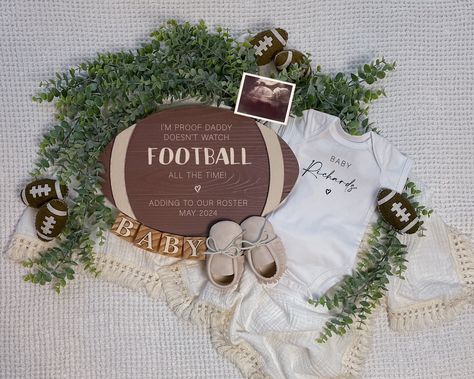 Sports Baby Announcement, Football Baby Announcement, Grand Finale Pregnancy Announcement, Golf Pregnancy Announcement To Husband, Intimate Gender Reveal Ideas, Football Pregnancy Announcement, Second Baby Announcements, Digital Baby Announcement, Pregnancy Announcement Template