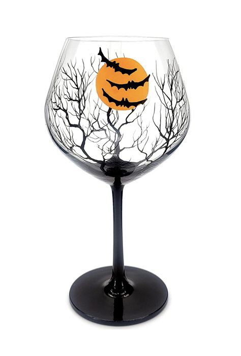 Halloween Wine Glasses, Halloween Glasses, Martini Party, Wine Glass Designs, Moon Tree, Decorated Wine Glasses, Spooky Party, Wine Painting, Halloween Arts And Crafts