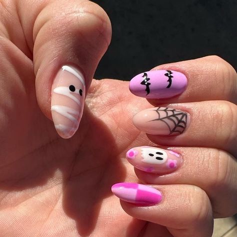 Olivia Filice | St.George, Utah Nail Tech on Instagram: "Pink Halloween nails >>> • • • • #halloweennails #utahnailcommunity #utahnailtech #utahnails #nailinspo #octobernails #pinkhalloweennails" Halloween Nails Pink Simple, Halloween Nails With Pink, Pink Halloween Nails Simple, Pink Halloween Nail Ideas, Spooky Season Nails Almond, Light Pink Halloween Nails, Pink And Orange Halloween Nails, Cute Pink Halloween Nails, Halloween Nails Pink And Black