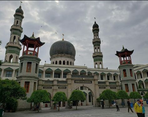 Dongguan Mosque, Xining, Qinghai, China. Qinghai China, Dongguan, Taj Mahal, Vietnam, China, Building, Travel