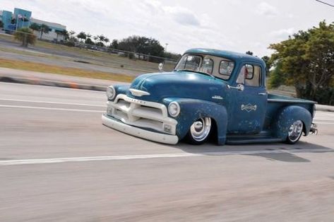 Chevy Truck Models, 1954 Chevy Truck, Chevy Trucks Older, Chevy Stepside, Chevy 3100, Vintage Pickup Trucks, Lowered Trucks, Chevrolet 3100, 55 Chevy