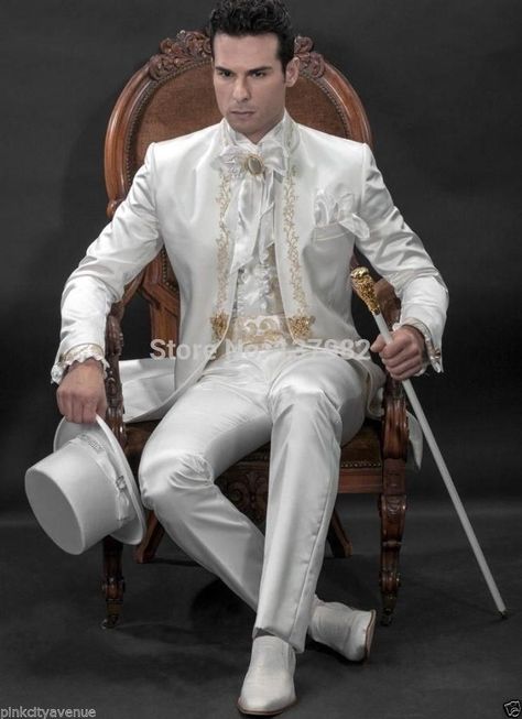 Groom Suit White, Wedding Men Suit, Vest Groom, Men's Tuxedo Wedding, Wedding Suit Styles, White Wedding Suit, Scene Dress, Groomsmen Tuxedos, Terno Slim