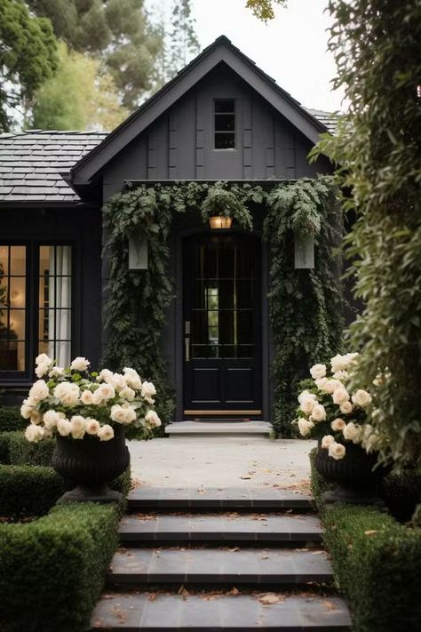 Glam Dining Room Decor, Rustic Glam Dining Room, Black Home Exterior, Home Exterior Ideas, Glam Dining Room, Glam Dining, Dining Room Decor Ideas, Black Houses, Dark House