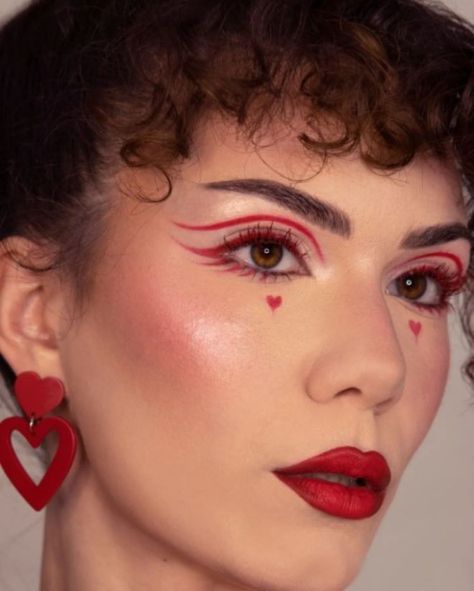 7 Bright, Vibrant Red Makeup Choices That Will Help You Make A Statement Red Makeup Looks, Queen Of Hearts Makeup, Concert Makeup, Vampire Bride, Red Eye Makeup, Day Makeup Looks, Fun Makeup, Bright Makeup, Halloween Makeup Inspiration