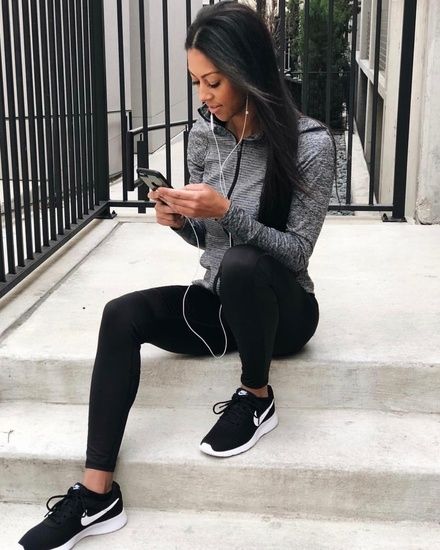 Athleisure Look with Nike Women's Tanjun Casual Sneakers Nike Tanjun Outfit, Sport Look, Modele Fitness, Nike Tanjun, Active Outfits, Athleisure Outfits, Photoshoot Outfits, Sporty Outfits, Active Wear Outfits