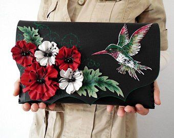 Wearable Art Leather Handbags and Jewelry by spiculdegrau on Etsy Owl Handbag, Painted Clutches, Bag With Flowers, Bird Purse, Steampunk Bag, Artist Bag, Handpainted Bags, 3d Hand, Painted Bags